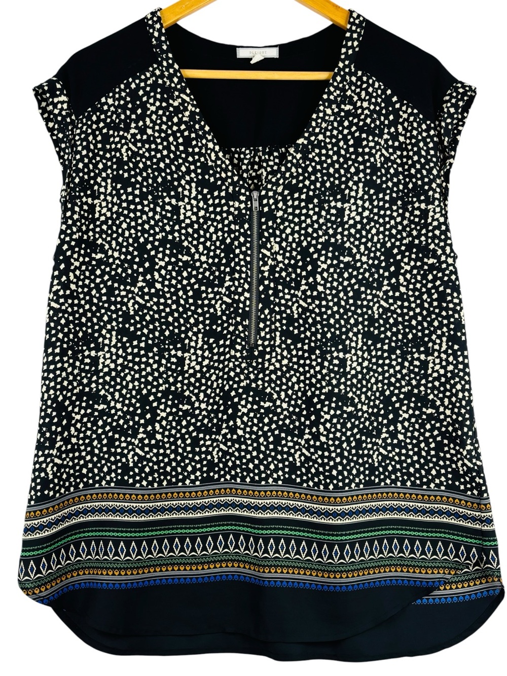 Anthropologie Pleione Cap Sleeve Dotted Pattern Front Zipper Blouse L